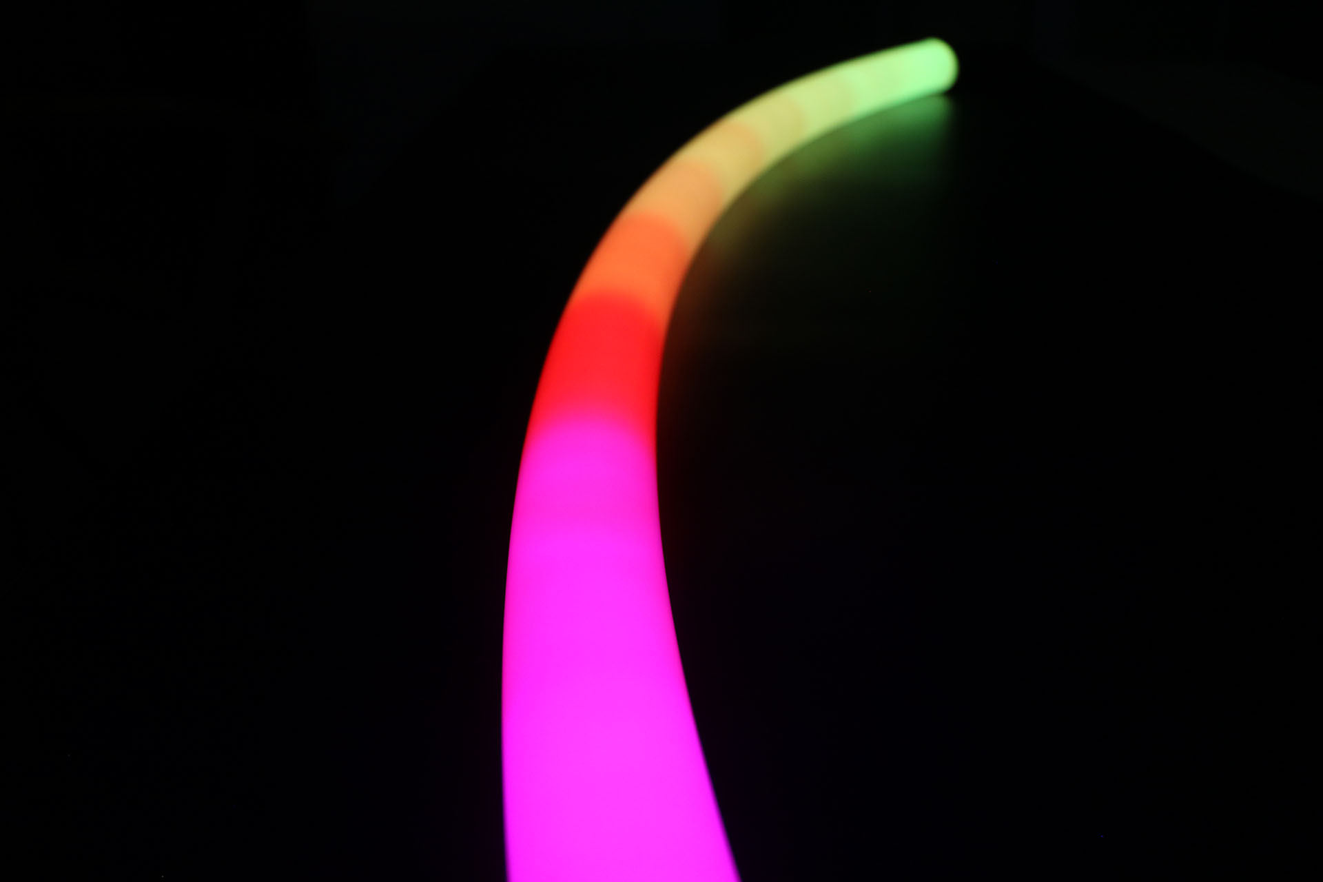 Super 360 Round Magic LED Neon Flex D40mm Silicon Jacket by Flex-Neon.com Full color